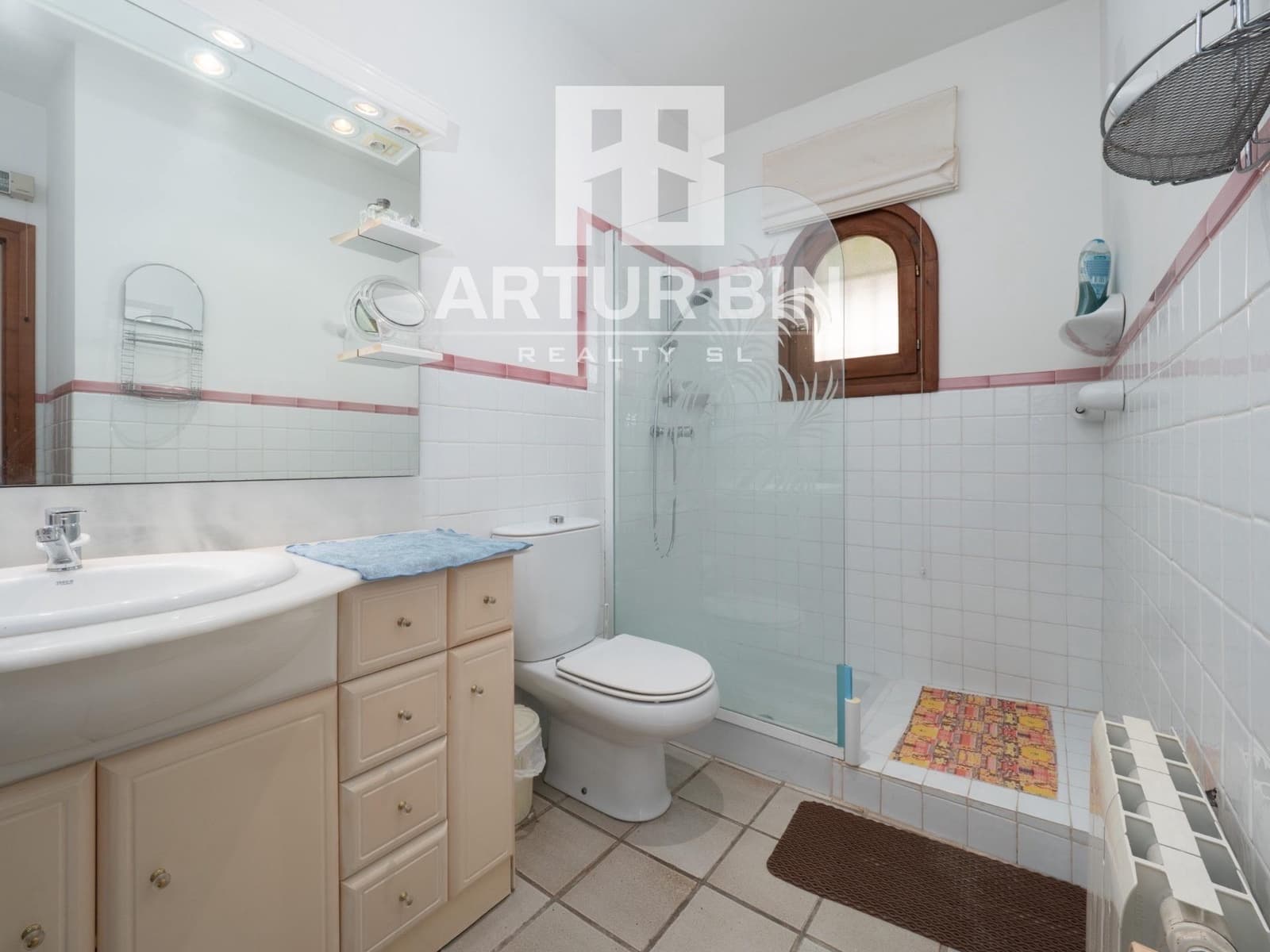 4 bedroom Villa for sale in Benissa with pool - € 1,950,000 (Ref: 9147181)