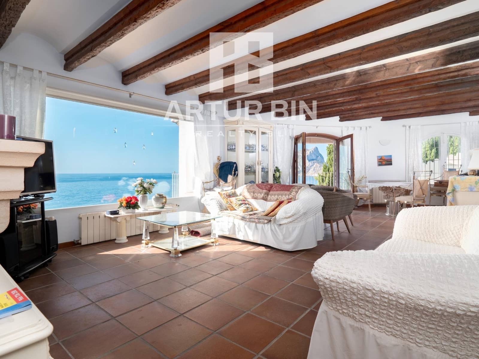 4 bedroom Villa for sale in Benissa with pool - € 1,950,000 (Ref: 9147181)