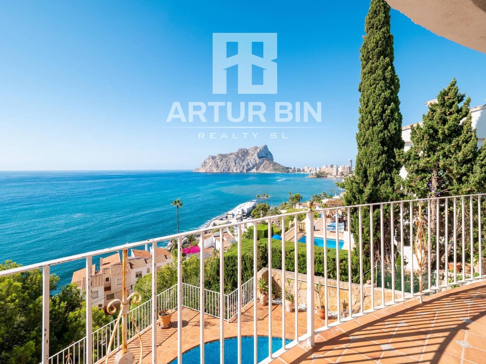 4 bedroom Villa for sale in Benissa with pool - € 1,950,000 (Ref: 9147181)