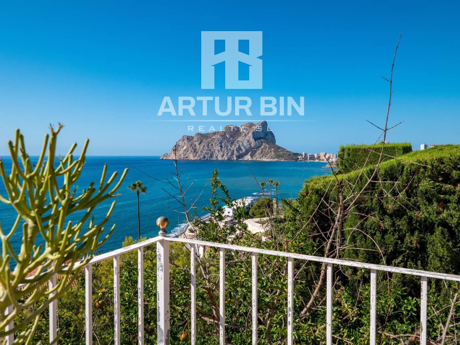 4 bedroom Villa for sale in Benissa with pool - € 1,950,000 (Ref: 9147181)