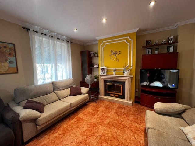 6 Zimmer Haus zu verkaufen in Tavernes de la Valldigna - 250.000 € (Ref: 9192345)