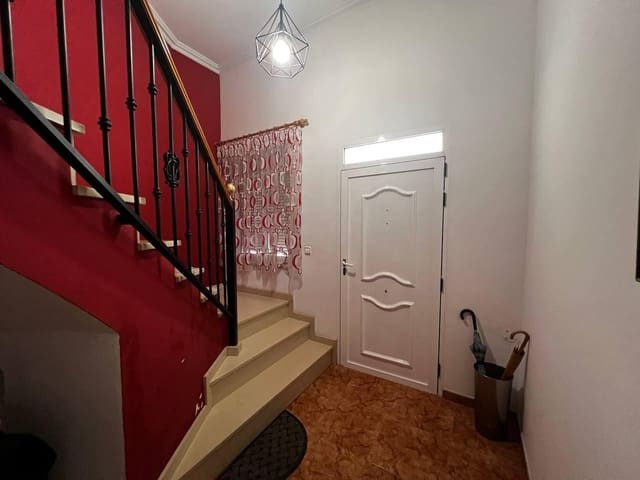 6 Zimmer Haus zu verkaufen in Tavernes de la Valldigna - 250.000 € (Ref: 9192345)