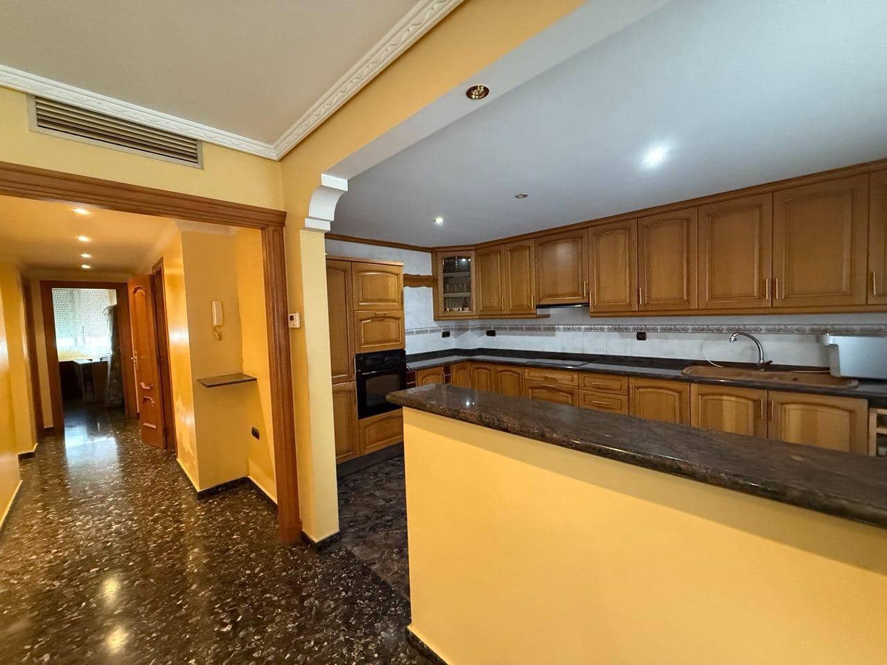 3 bedroom Apartment for sale in La Vall d'Uixo - € 160,000 (Ref: 9193818)