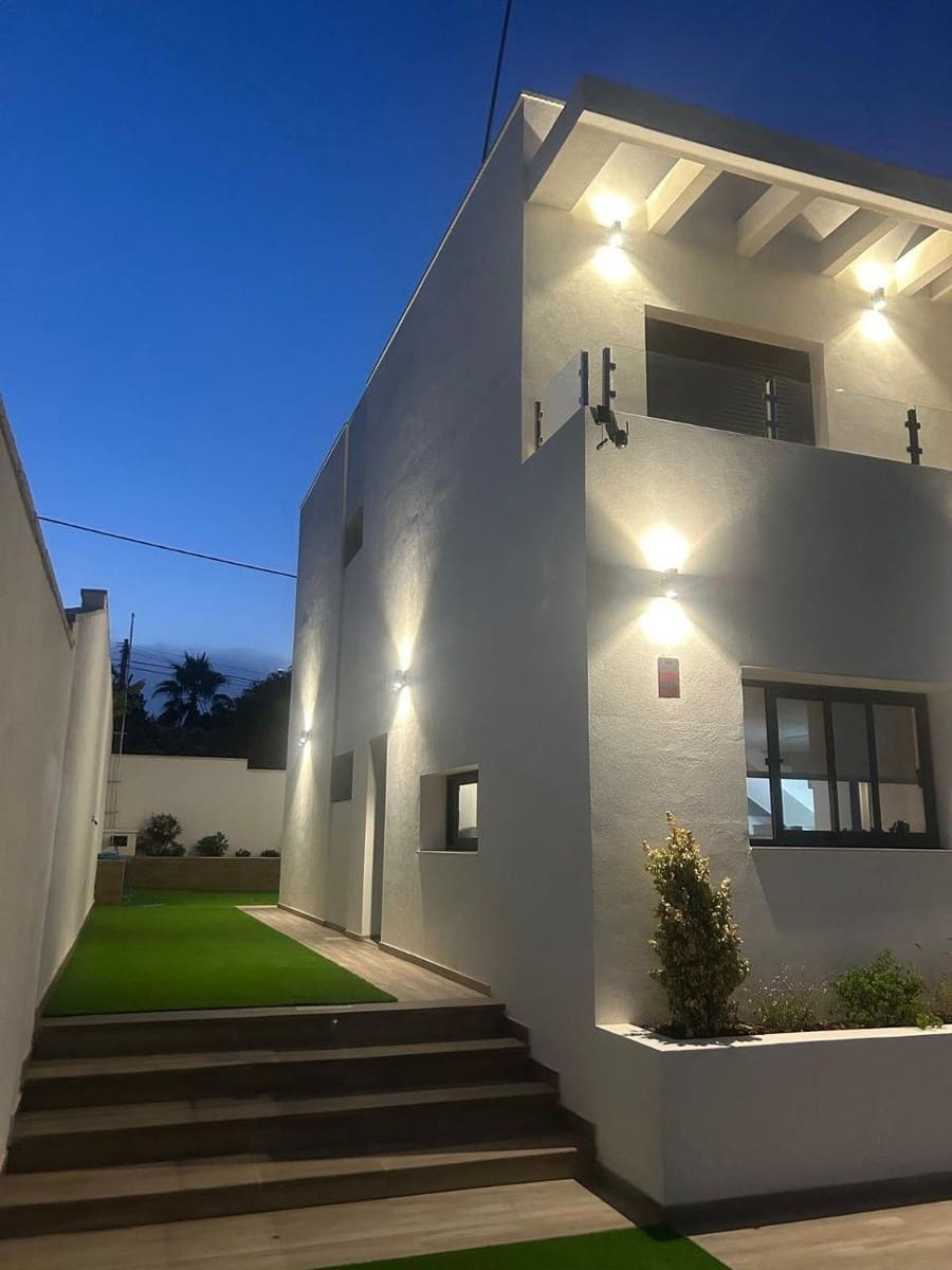 4 Zimmer Villa zu verkaufen in Montesa mit Pool - 950.000 € (Ref: 9202427)