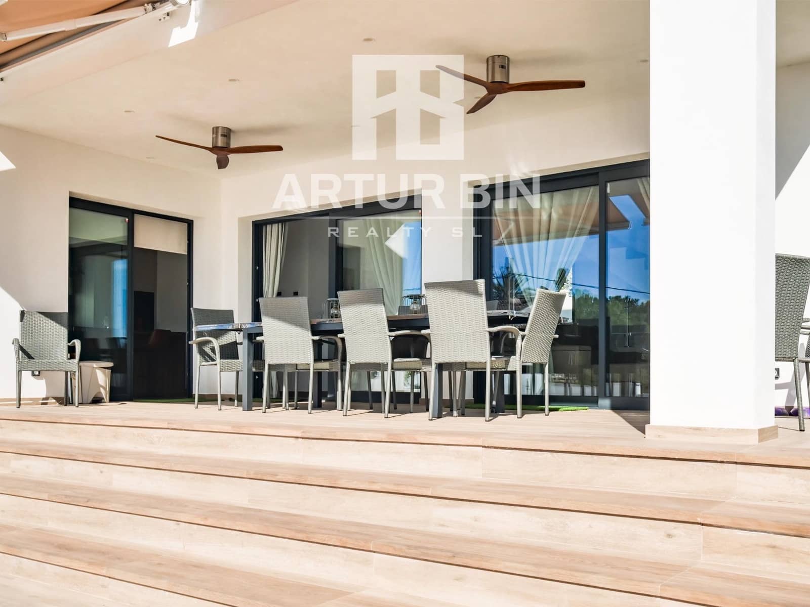 4 Zimmer Villa zu verkaufen in Montesa mit Pool - 950.000 € (Ref: 9202427)