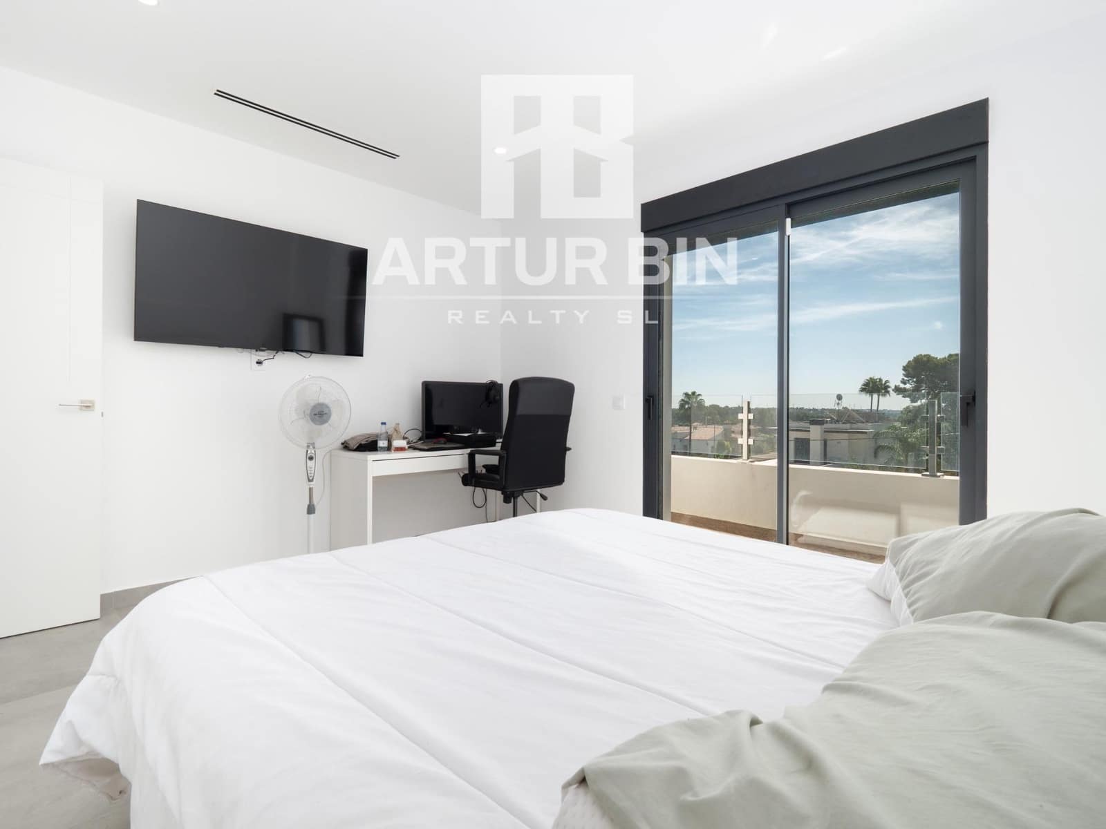 4 Zimmer Villa zu verkaufen in Montesa mit Pool - 950.000 € (Ref: 9202427)