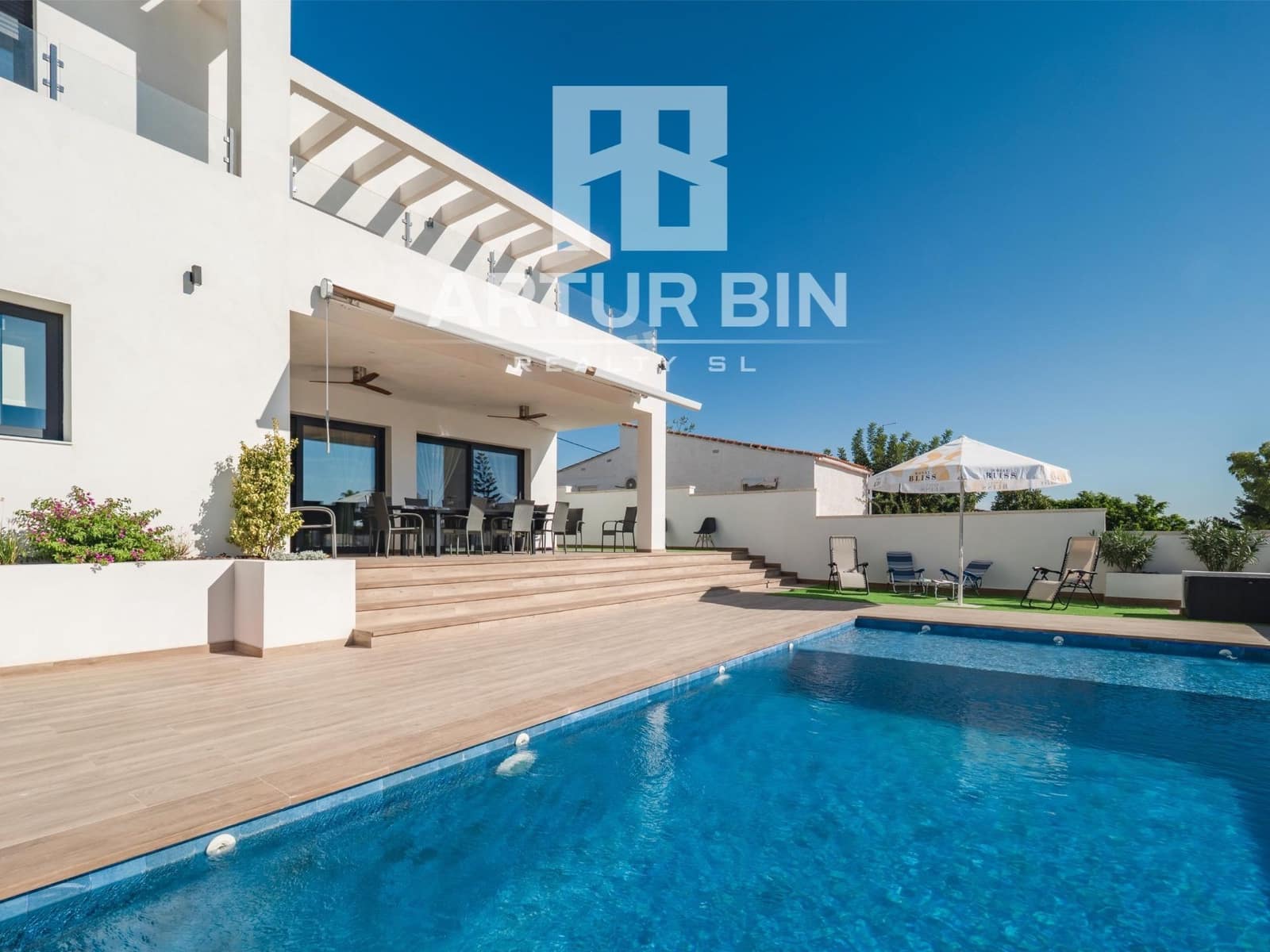 4 Zimmer Villa zu verkaufen in Montesa mit Pool - 950.000 € (Ref: 9202427)