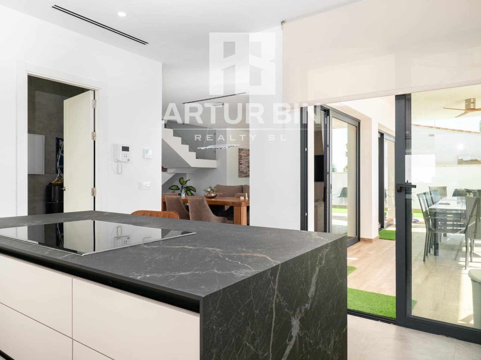 4 Zimmer Villa zu verkaufen in Montesa mit Pool - 950.000 € (Ref: 9202427)