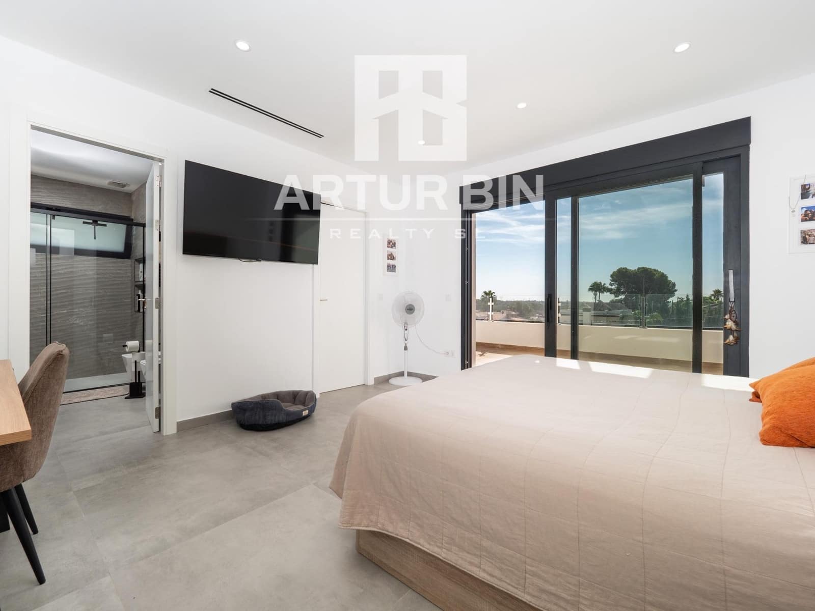 4 Zimmer Villa zu verkaufen in Montesa mit Pool - 950.000 € (Ref: 9202427)