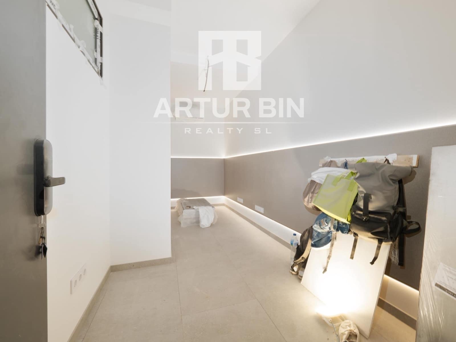 10 soveværelse Kontor til salg i Valencia by - € 830.000 (Ref: 9204513)