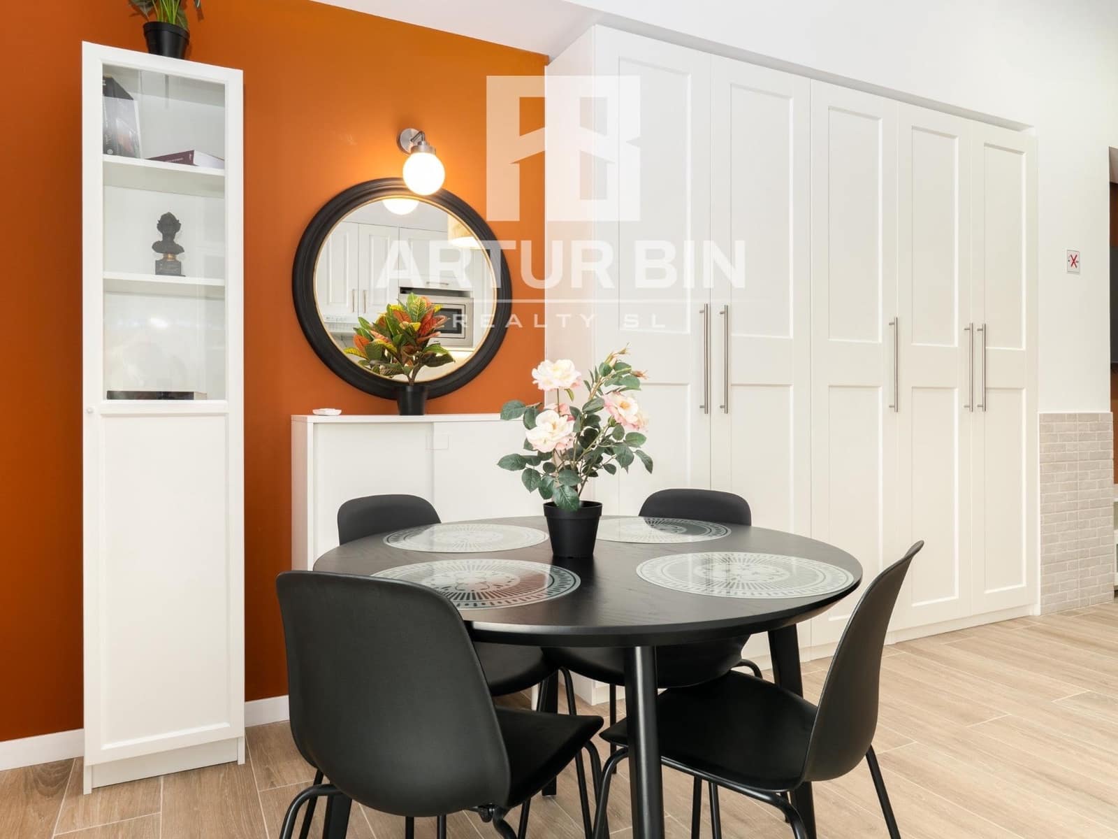 4 sypialnia Komercyjne na sprzedaż w Miasto Walencja - 800 000 € (Ref: 9228548)