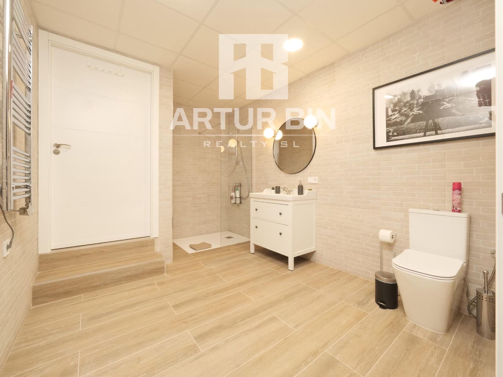 1 sypialnia Studio na sprzedaż w Miasto Walencja - 200 000 € (Ref: 9228549)