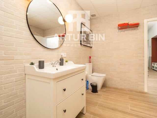 1 bedroom Studio for sale in Patraix, Valencia city - € 200,000 (Ref: 9228549)