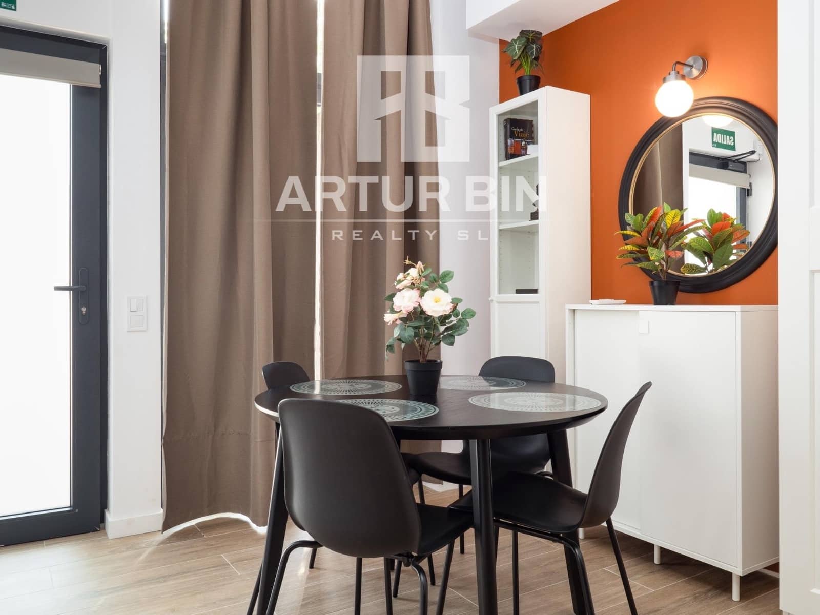 1 sypialnia Studio na sprzedaż w Miasto Walencja - 200 000 € (Ref: 9228549)