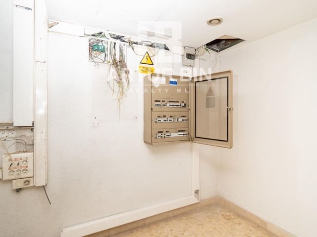 Local Commercial à louer à Sant Francesc, Valence ville - 14 000 € (Ref: 9240427)