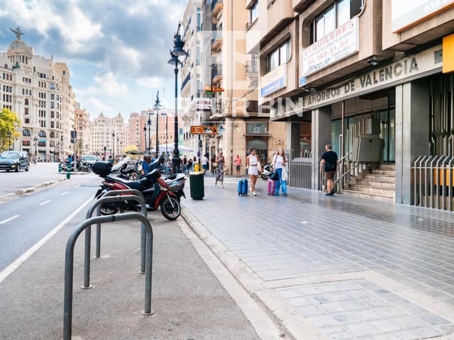 Local Commercial à louer à Sant Francesc, Valence ville - 14 000 € (Ref: 9240427)