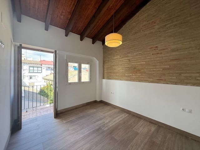 2 sypialnia Apartament na sprzedaż w Ciutat Vella, Miasto Walencja - 370 000 € (Ref: 9243438)