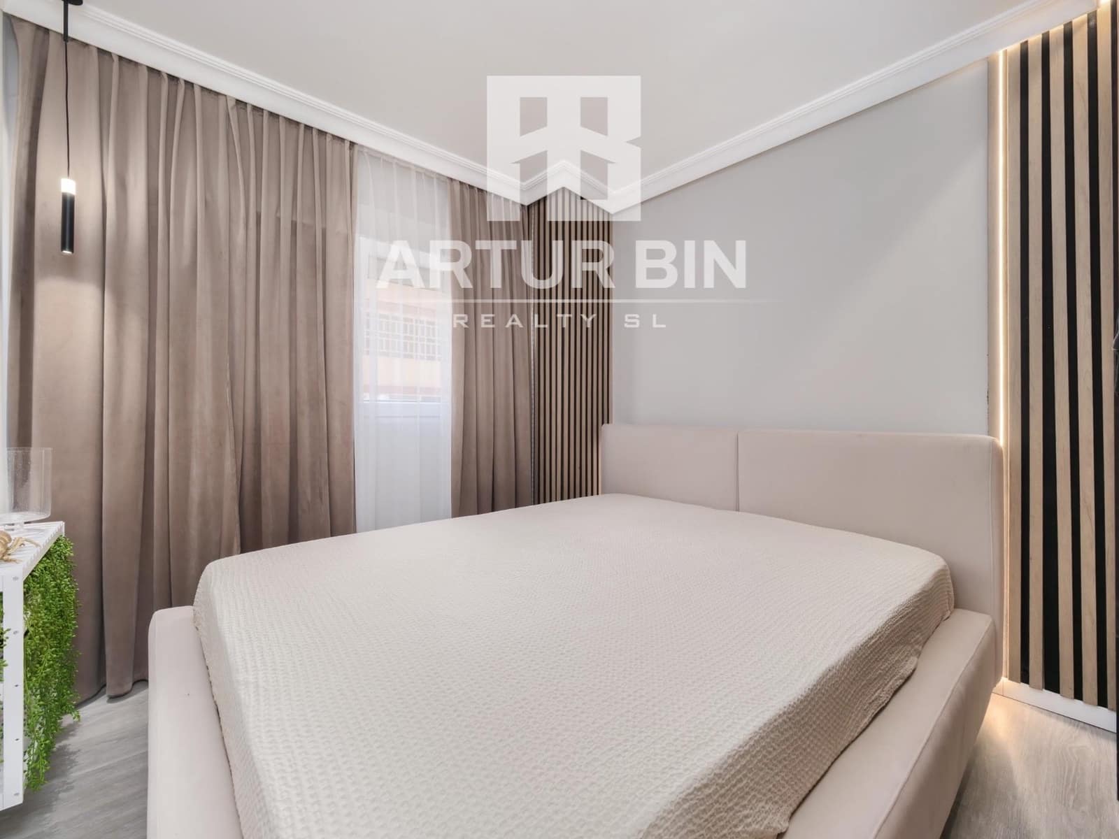 3 soveværelse Lejlighed til salg i Mislata - € 345.000 (Ref: 9276351)