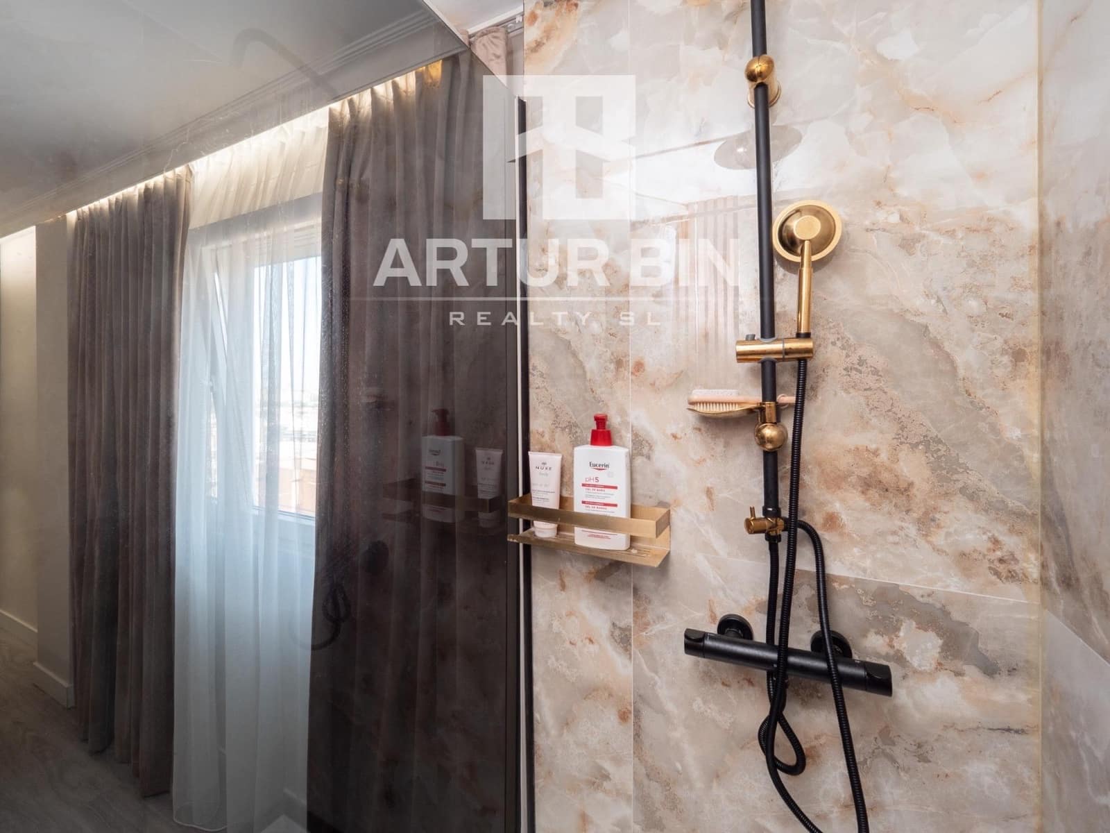 3 soveværelse Lejlighed til salg i Mislata - € 345.000 (Ref: 9276351)