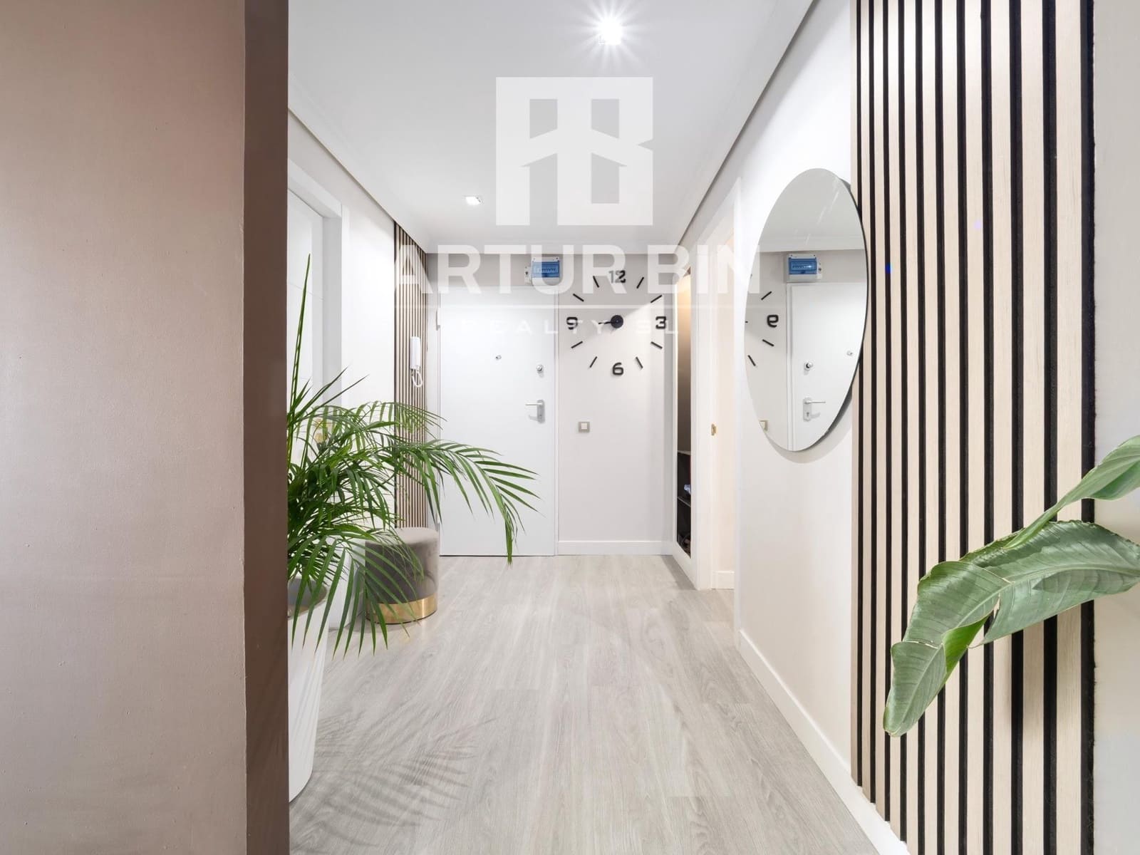 3 soveværelse Lejlighed til salg i Mislata - € 345.000 (Ref: 9276351)