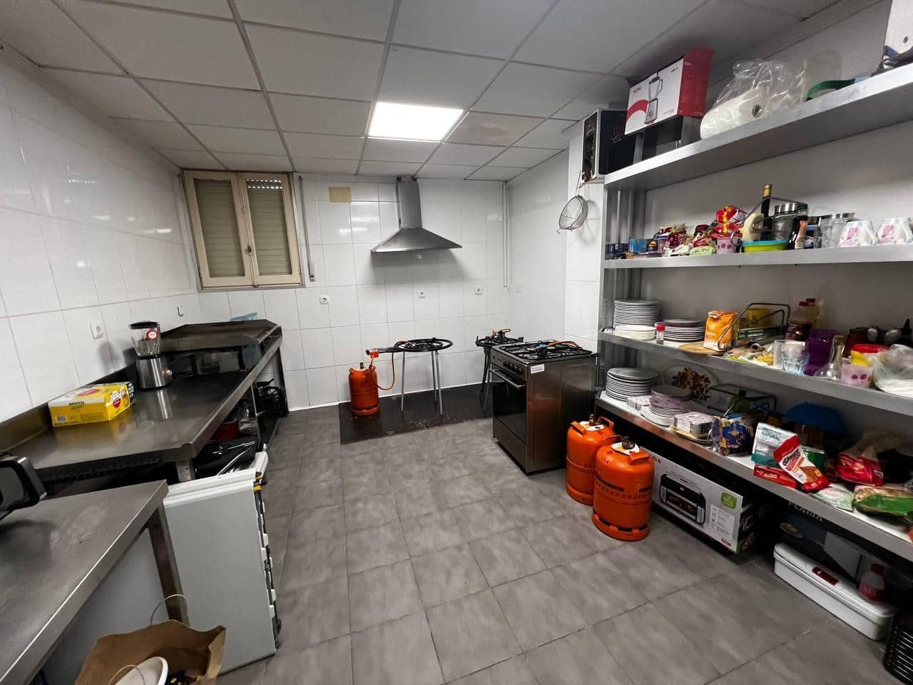 Komercyjne na sprzedaż w Tavernes de la Valldigna - 180 000 € (Ref: 9301063)