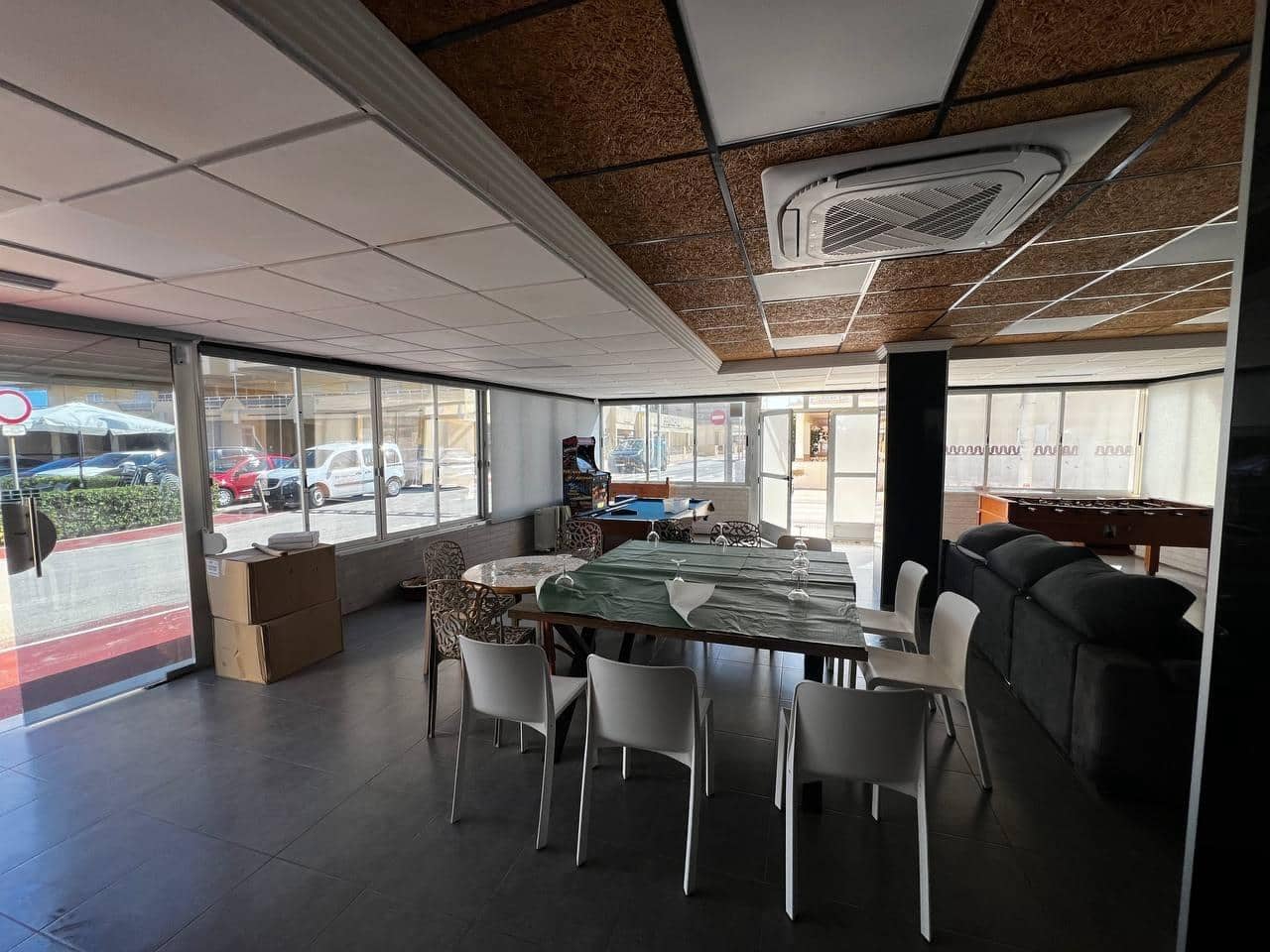 Komercyjne na sprzedaż w Tavernes de la Valldigna - 180 000 € (Ref: 9301063)