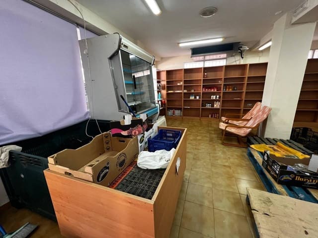 Commercieel te koop in Tavernes de la Valldigna - € 150.000 (Ref: 9301065)