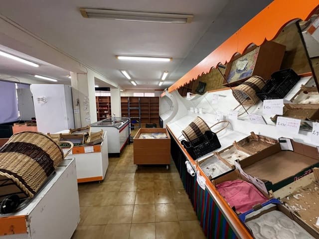 Commercieel te koop in Tavernes de la Valldigna - € 150.000 (Ref: 9301065)