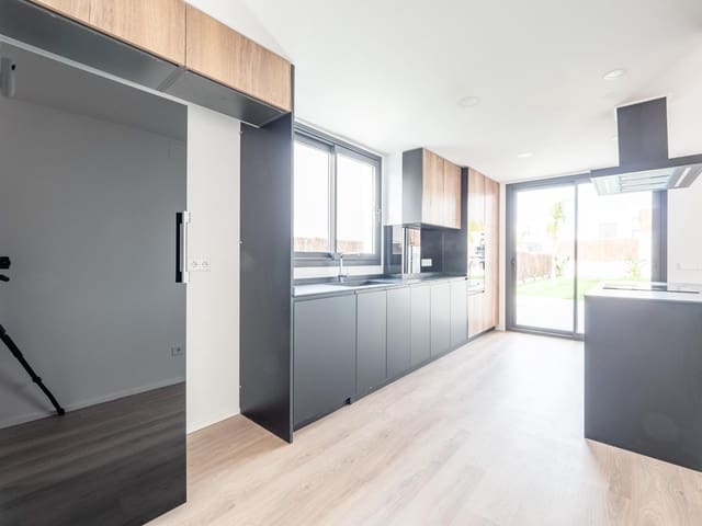 3 sypialnia Willa do wynajęcia w San Antonio de Benagéber z basenem - 4 500 € (Ref: 9301066)