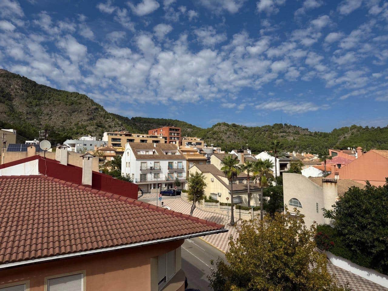 3 bedroom Apartment for sale in Tavernes de la Valldigna - € 105,000 (Ref: 9312901)