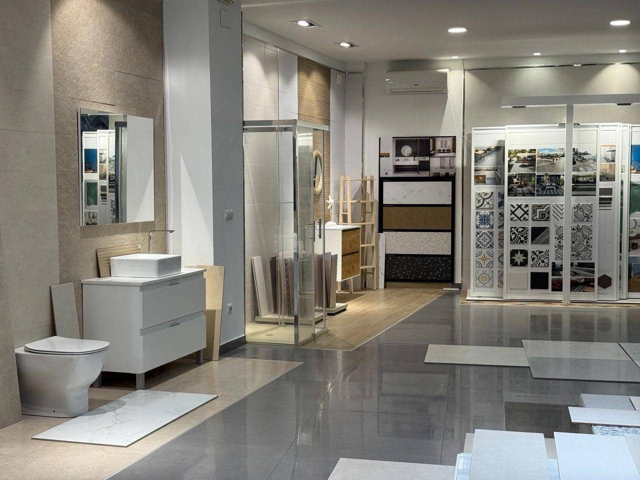 Commerciale in vendita in Alboraya / Alboraia - 495.000 € (Rif: 9330659)