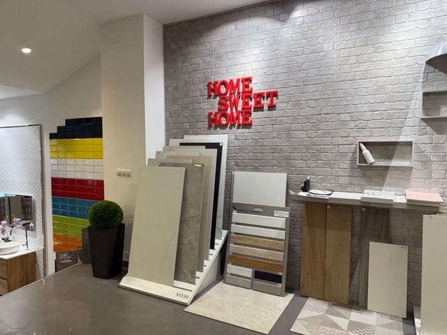 Commercial for sale in Alboraya / Alboraia - € 495,000 (Ref: 9330659)