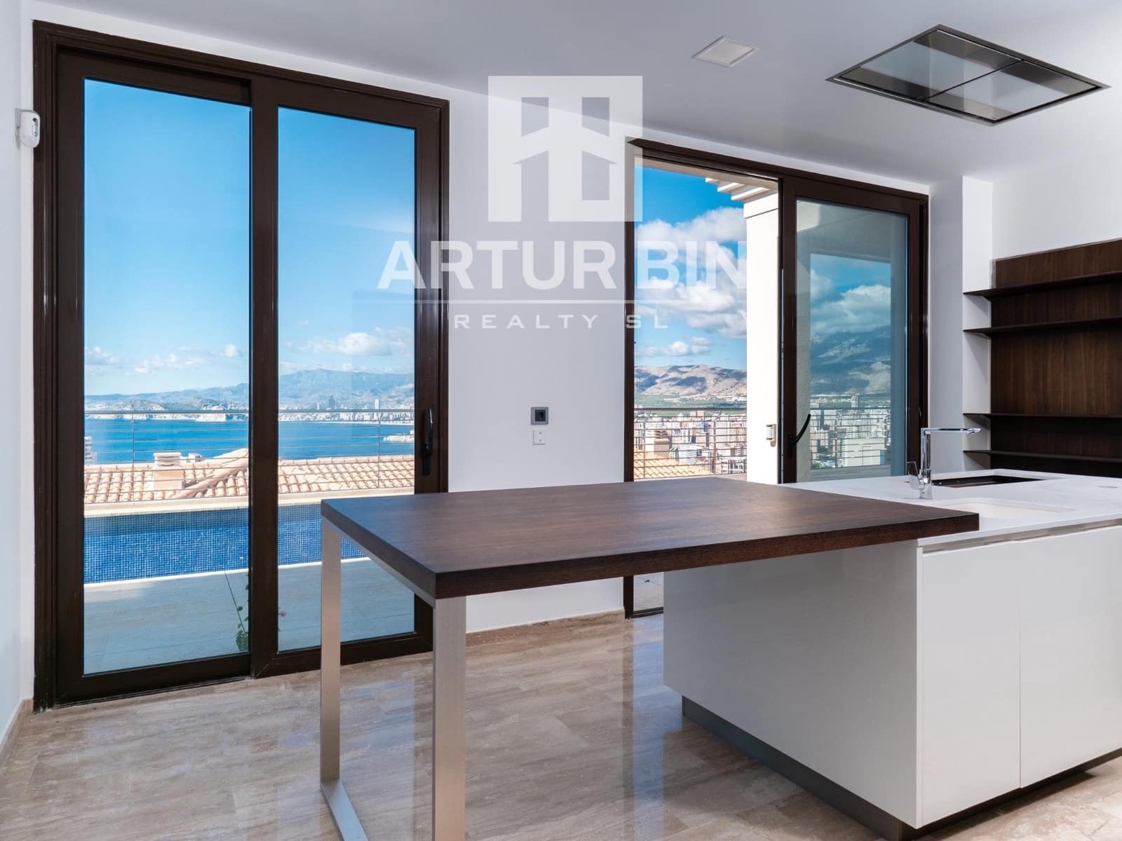 5 soveværelse Villa til salg i Benidorm med swimmingpool garage - € 3.100.000 (Ref: 9330660)