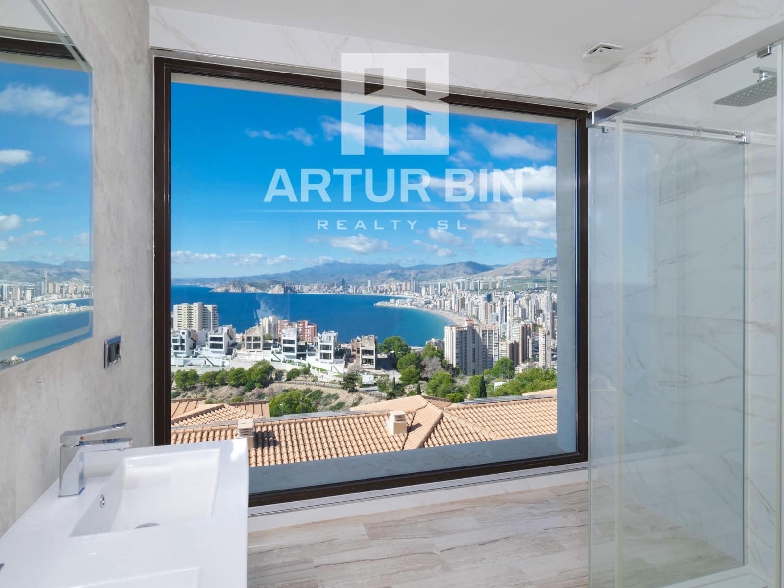 5 soveværelse Villa til salg i Benidorm med swimmingpool garage - € 3.100.000 (Ref: 9330660)