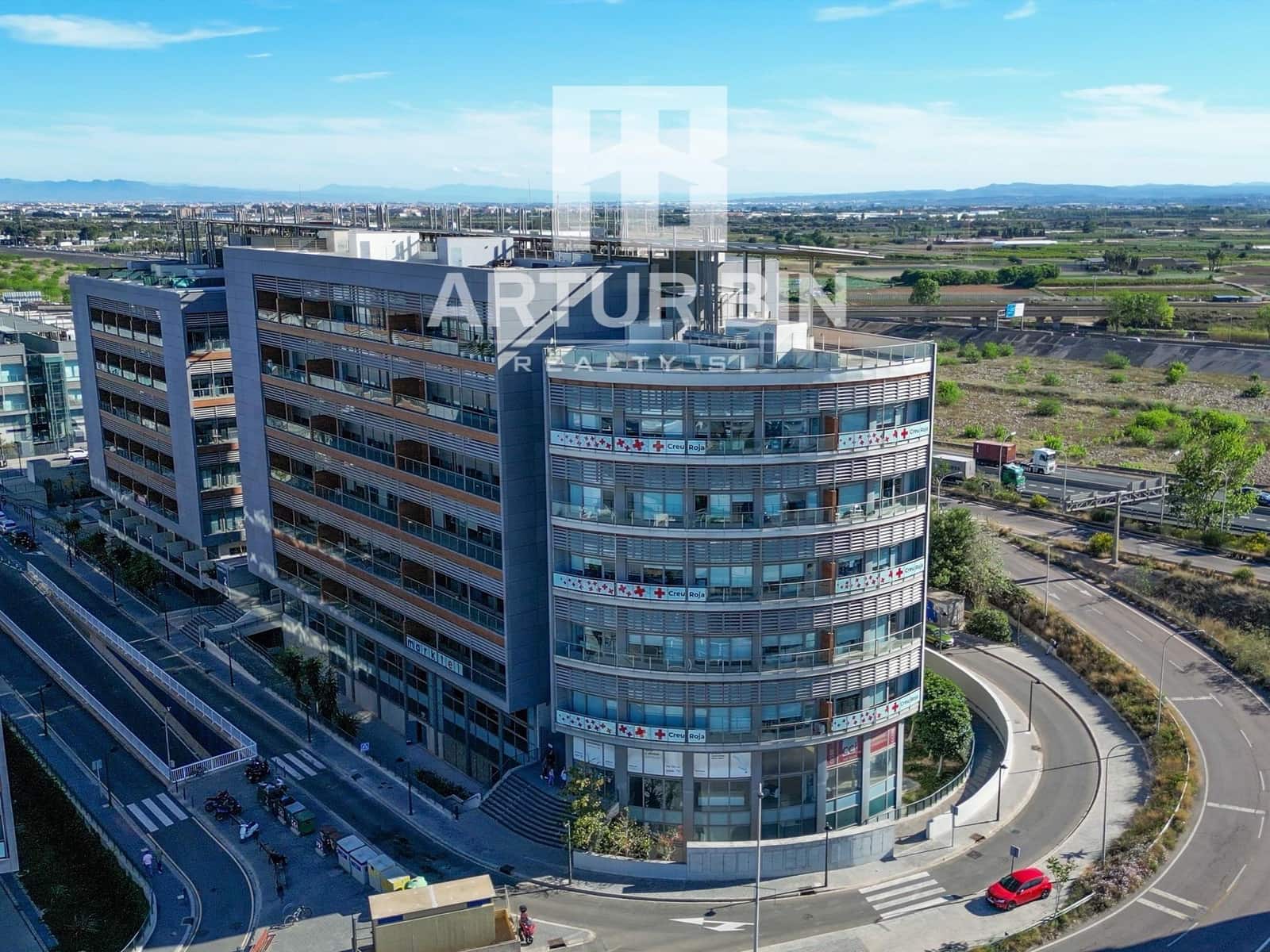 Commercial for sale in Valencia city - € 135,000 (Ref: 9338054)