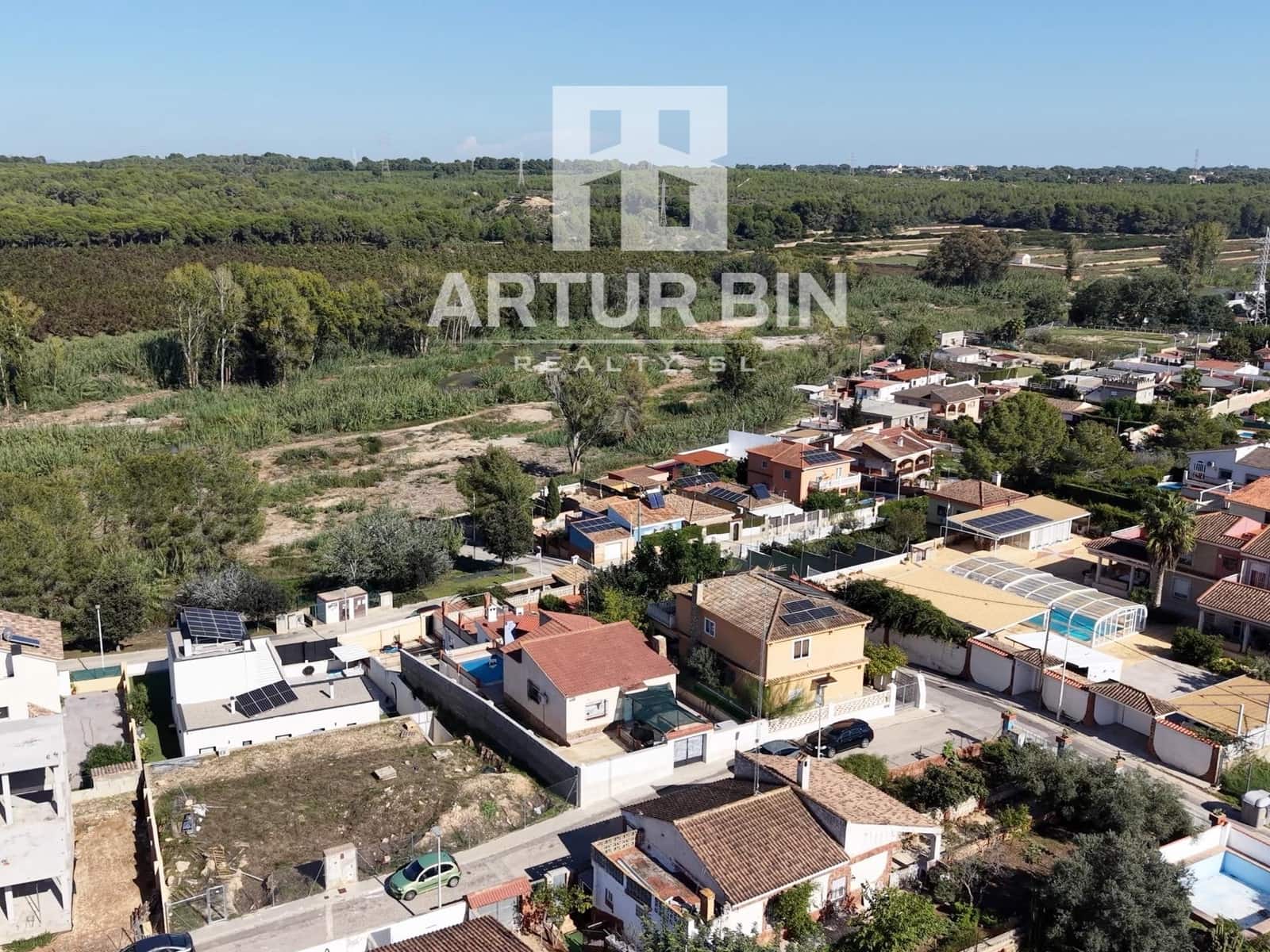 3 soveværelse Rækkehus til salg i Riba-roja de Turia med swimmingpool - € 500.000 (Ref: 9344791)