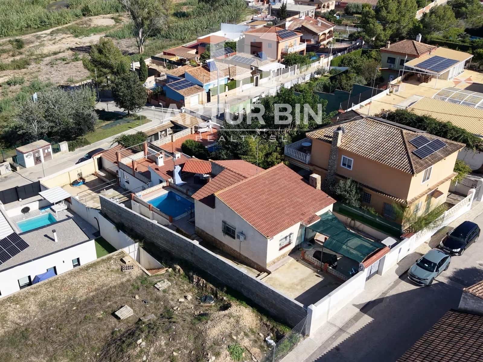 3 soveværelse Rækkehus til salg i Riba-roja de Turia med swimmingpool - € 500.000 (Ref: 9344791)