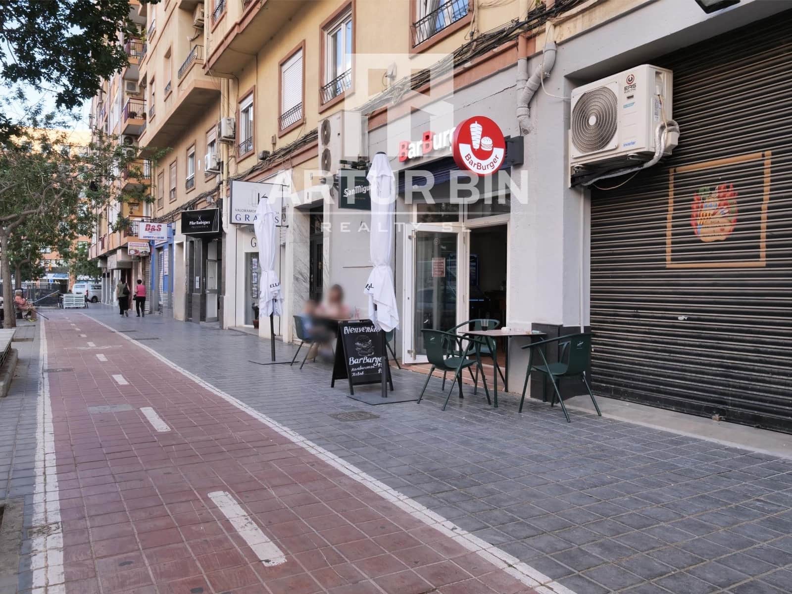 Business for sale in Valencia city - € 50,000 (Ref: 9347371)