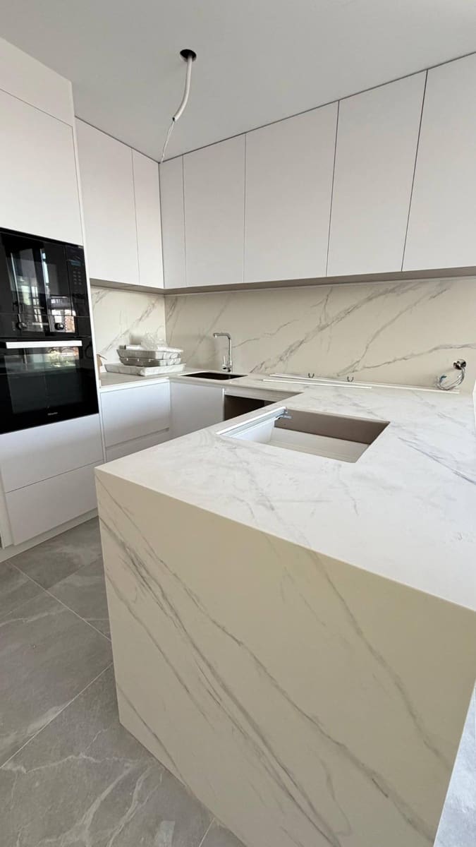 3 soveværelse Lejlighed til salg i Calpe / Calp med swimmingpool - € 625.000 (Ref: 9353635)