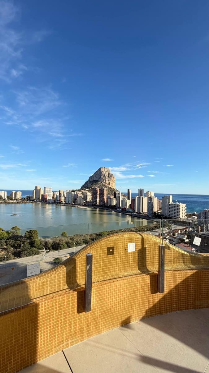 3 soveværelse Lejlighed til salg i Calpe / Calp med swimmingpool - € 625.000 (Ref: 9353635)