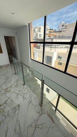 5 Zimmer Villa zu verkaufen in Finestrat mit Pool - 760.000 € (Ref: 9353636)