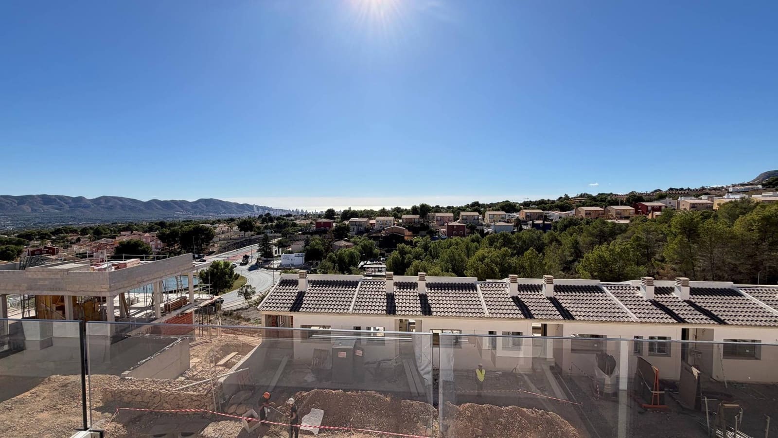 4 bedroom Apartment for sale in La Nucia with pool - € 449,000 (Ref: 9379042)