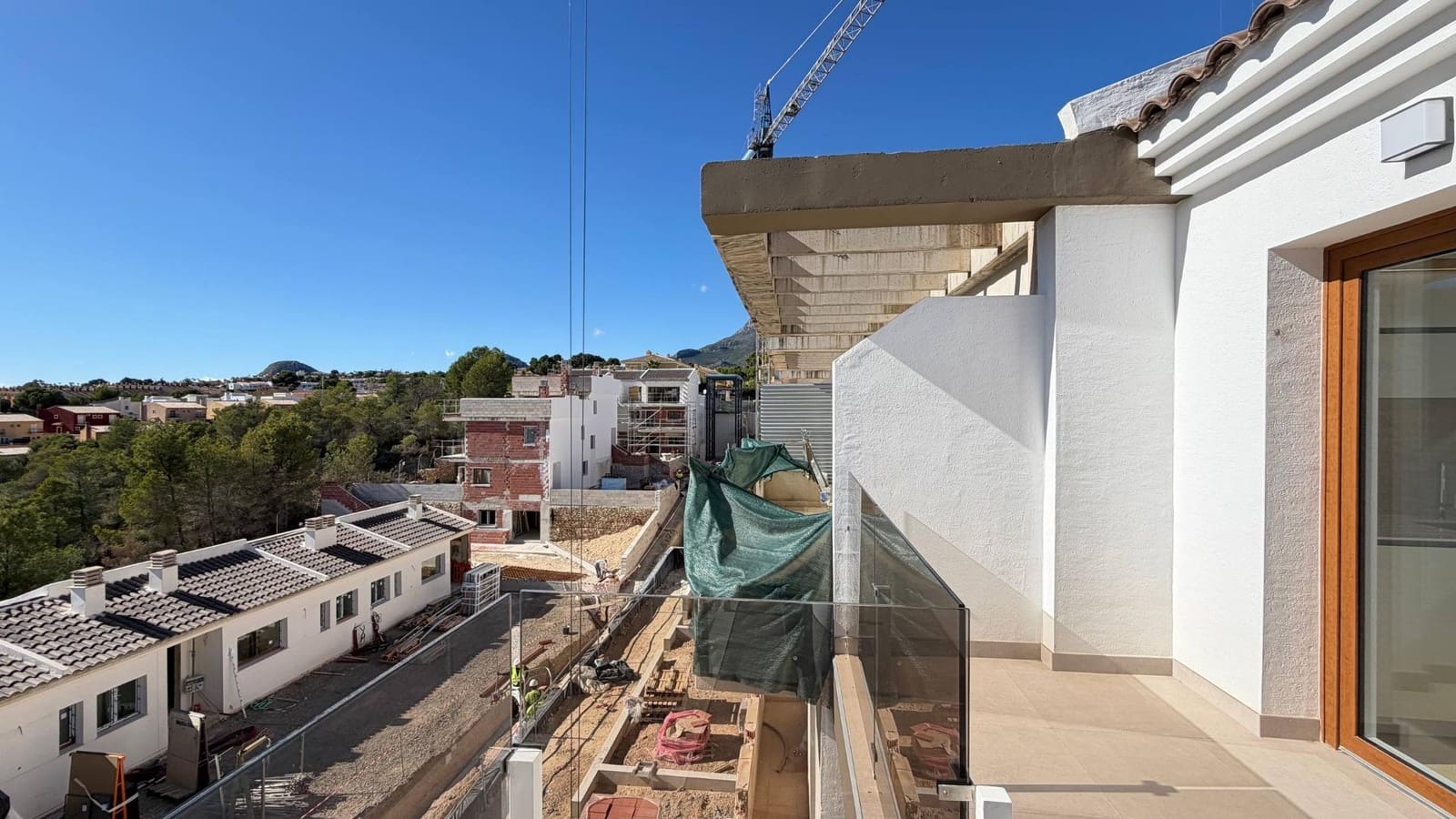 4 bedroom Apartment for sale in La Nucia with pool - € 449,000 (Ref: 9379042)