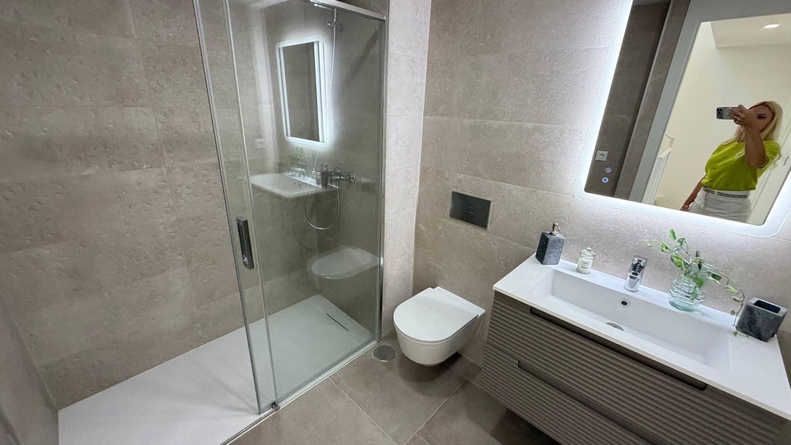 4 bedroom Apartment for sale in La Nucia with pool - € 449,000 (Ref: 9379042)