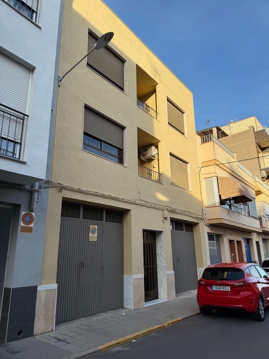 3 bedroom Apartment for sale in La Vilavella - € 53,000 (Ref: 9382866)