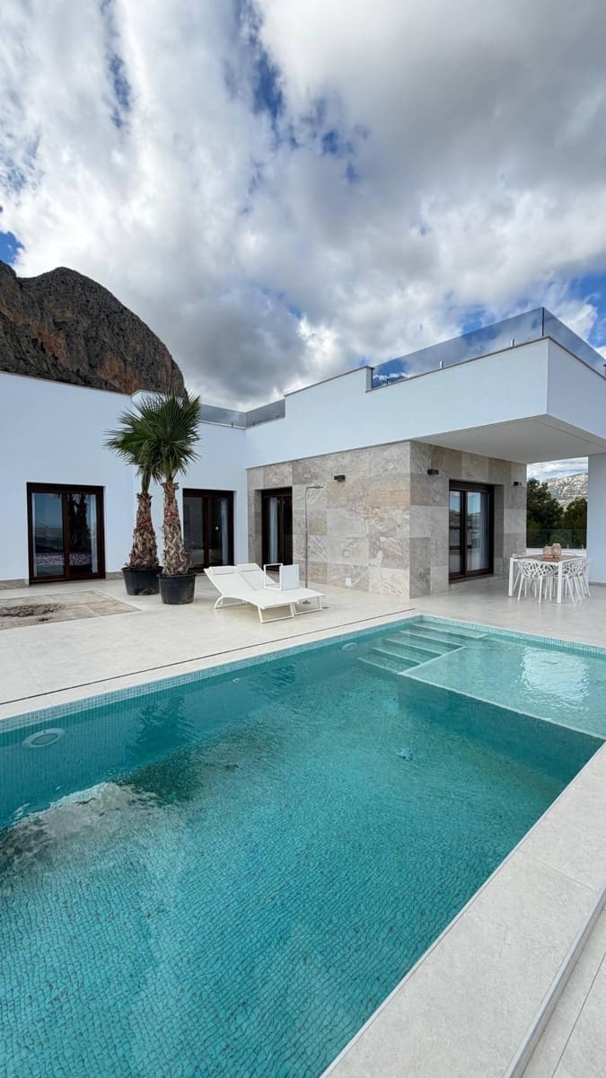 3 makuuhuone Huvila myytävänä paikassa Polop mukana uima-altaan - 598 000 € (Ref: 9398517)