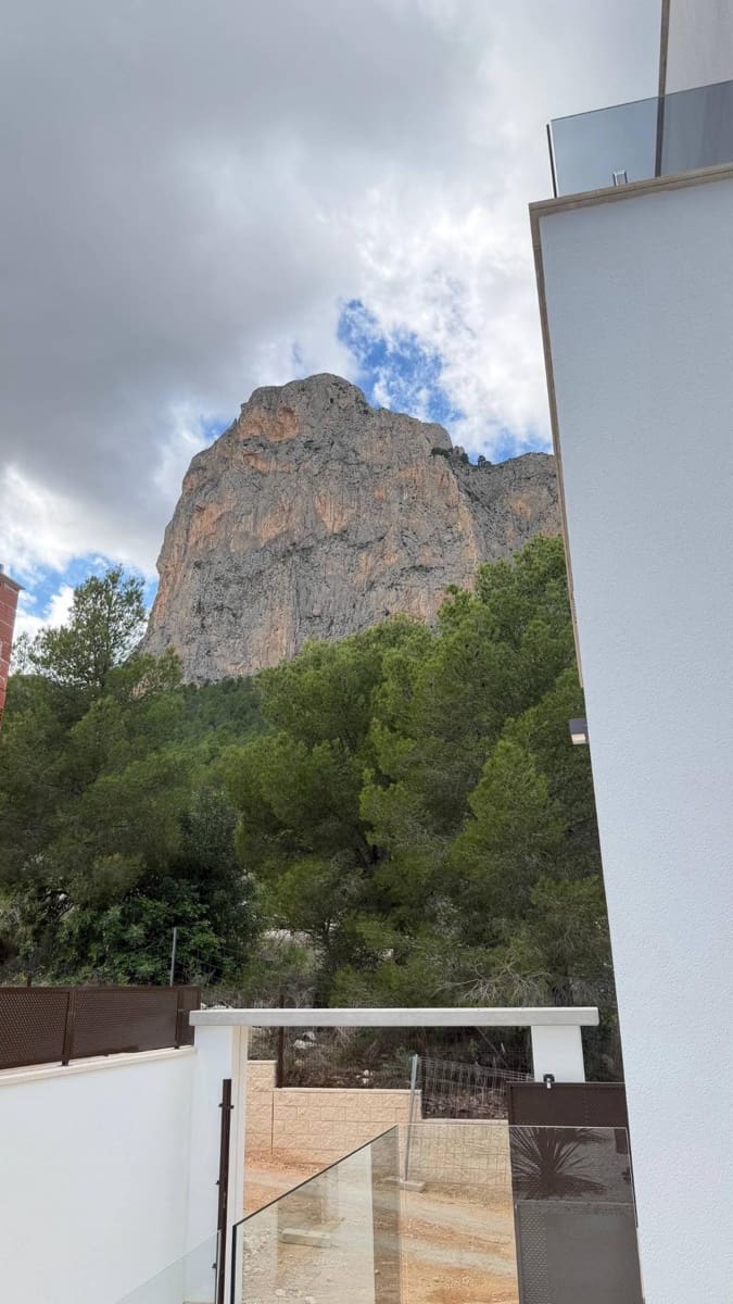 3 makuuhuone Huvila myytävänä paikassa Polop mukana uima-altaan - 598 000 € (Ref: 9398517)