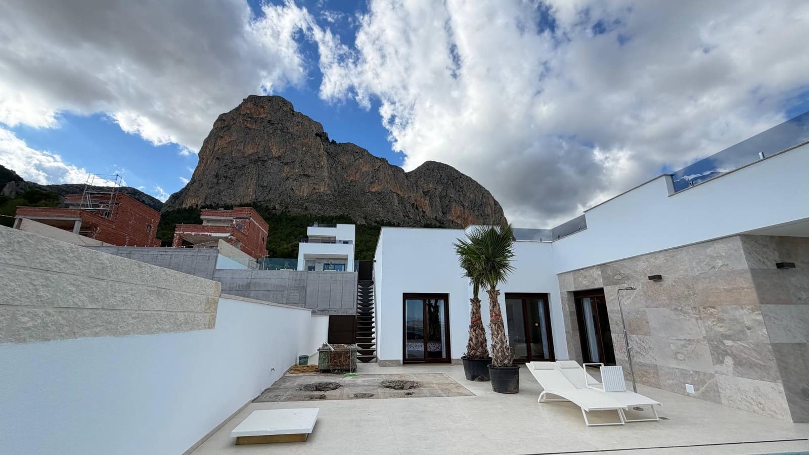 3 makuuhuone Huvila myytävänä paikassa Polop mukana uima-altaan - 598 000 € (Ref: 9398517)