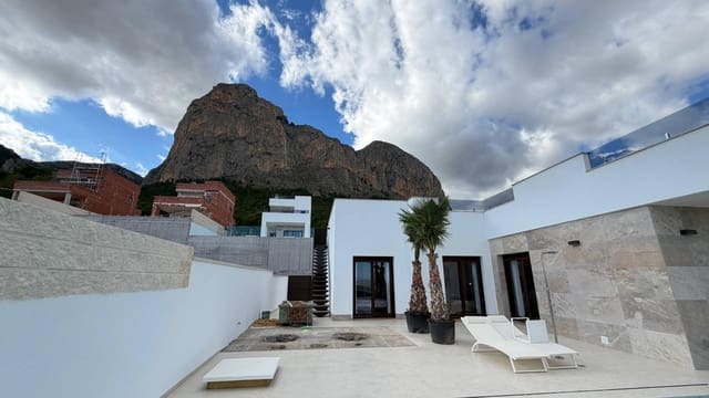 3 makuuhuone Huvila myytävänä paikassa Polop mukana uima-altaan - 598 000 € (Ref: 9398517)