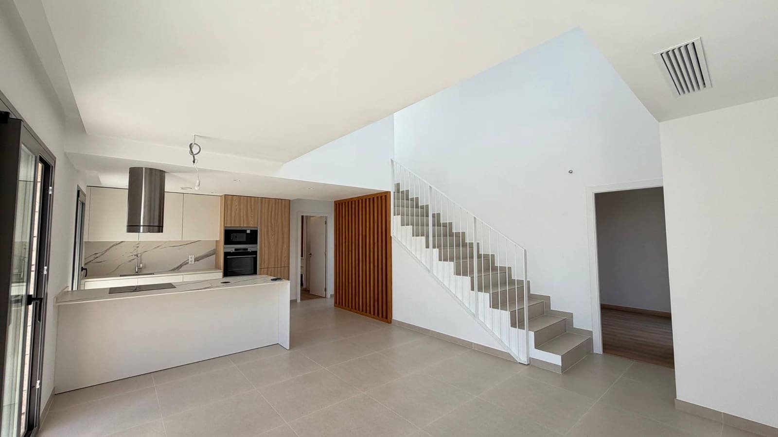 4 bedroom Villa for sale in Finestrat with pool - € 807,000 (Ref: 9398518)